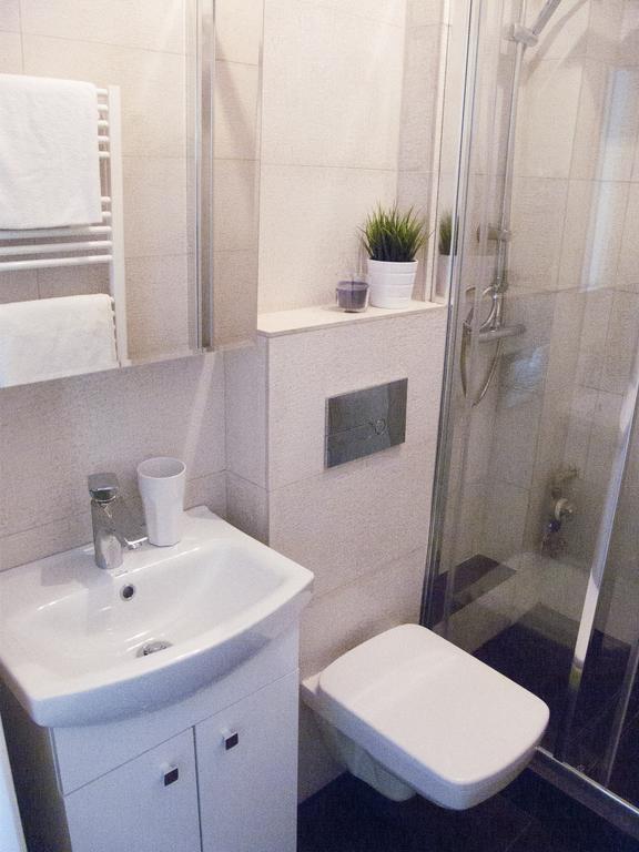 Studio In Heart Of Варшава Екстериор снимка